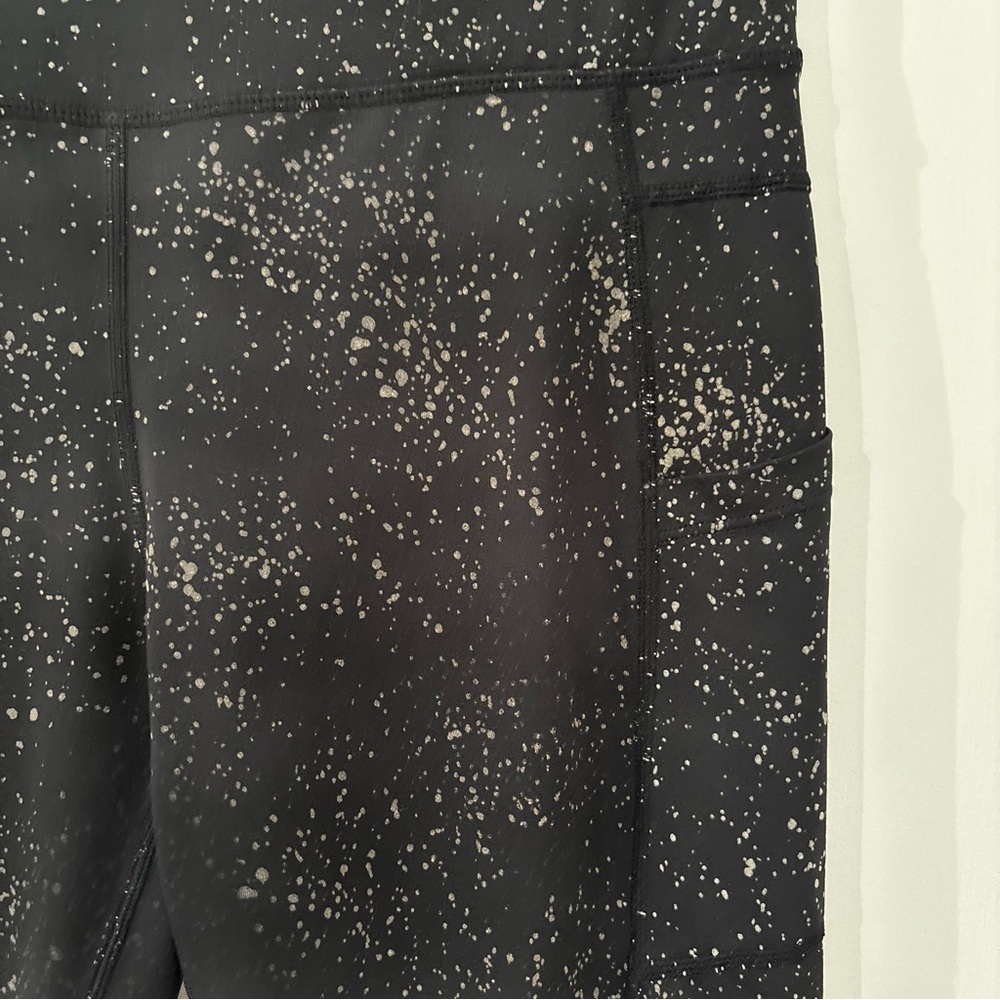 ZYIA Active Black Reflective Pocket Light n Tight Leggings Athletic Size 8-10 - Picture 7 of 12